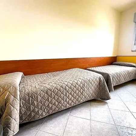 Appartamento In 49966 *